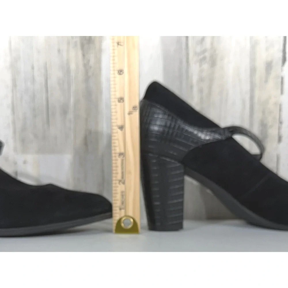 Clarks Mary Jane Pumps 8.5 Black Suede Croc Embossed Block Heel Dark Academia